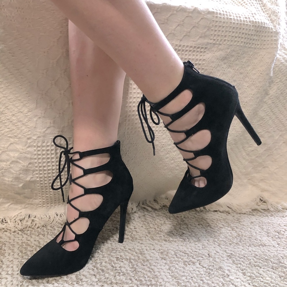 Steve Madden Black heels